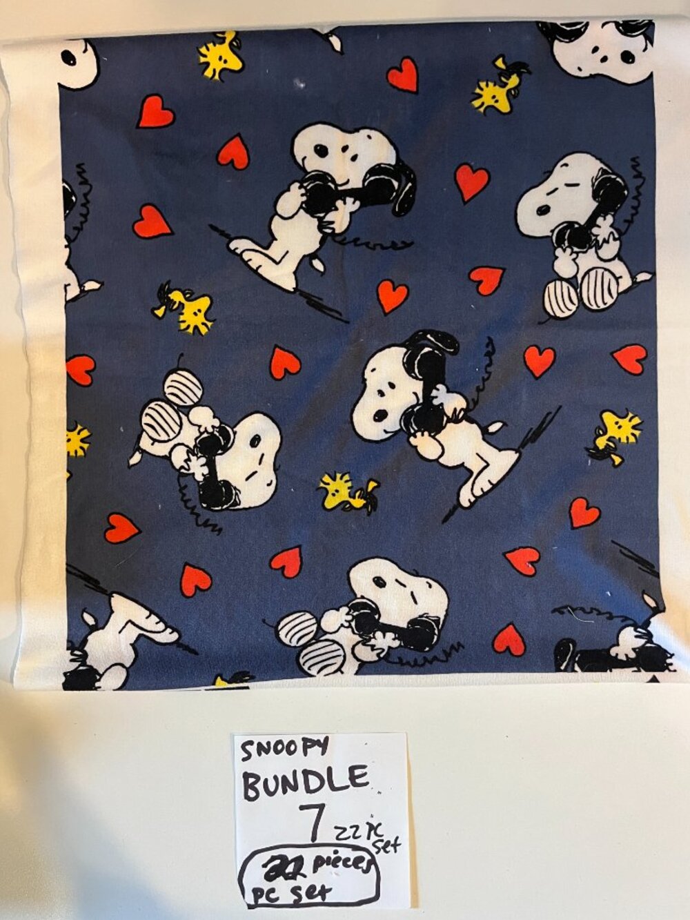 22 piece set Snoopy Scrap fabric bundle 7 - Picture 10 of 14